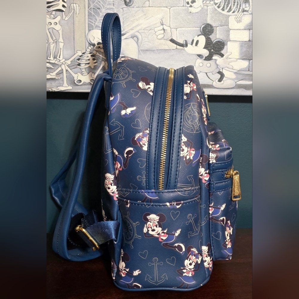 Loungefly ❤️ Logo Disney Cruise Line Sailor Minnie Mouse Backpack and Wallet - Picture 4 of 12